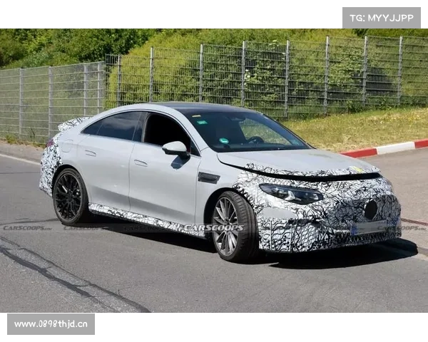 全新奔驰AMG CLA 45谍照曝光 全新奔驰AMG CLA 45谍照曝光